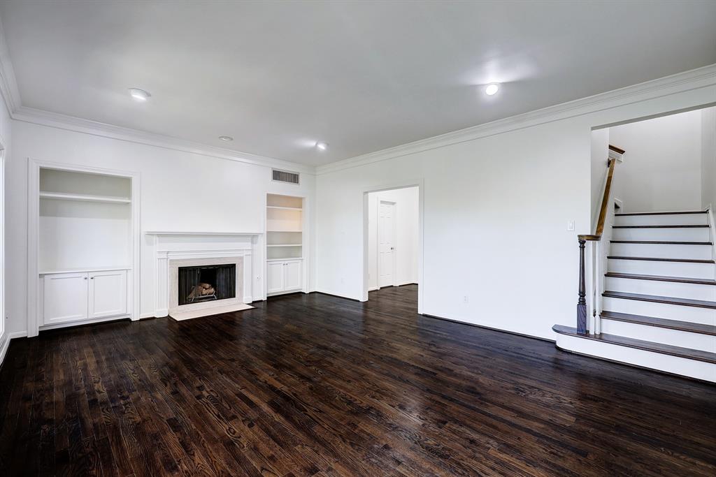 19 Crestwood Drive # 2