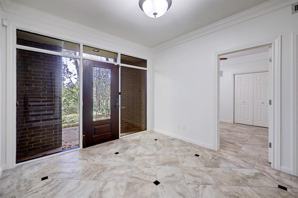 19 Crestwood Drive # 2