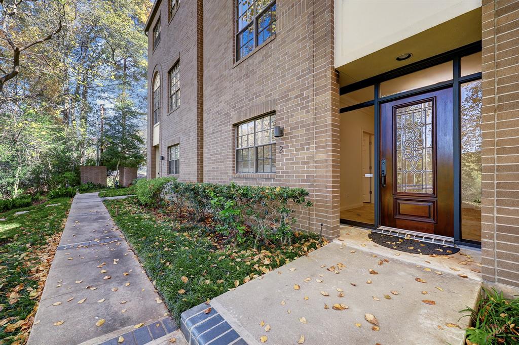 19 Crestwood Drive # 2