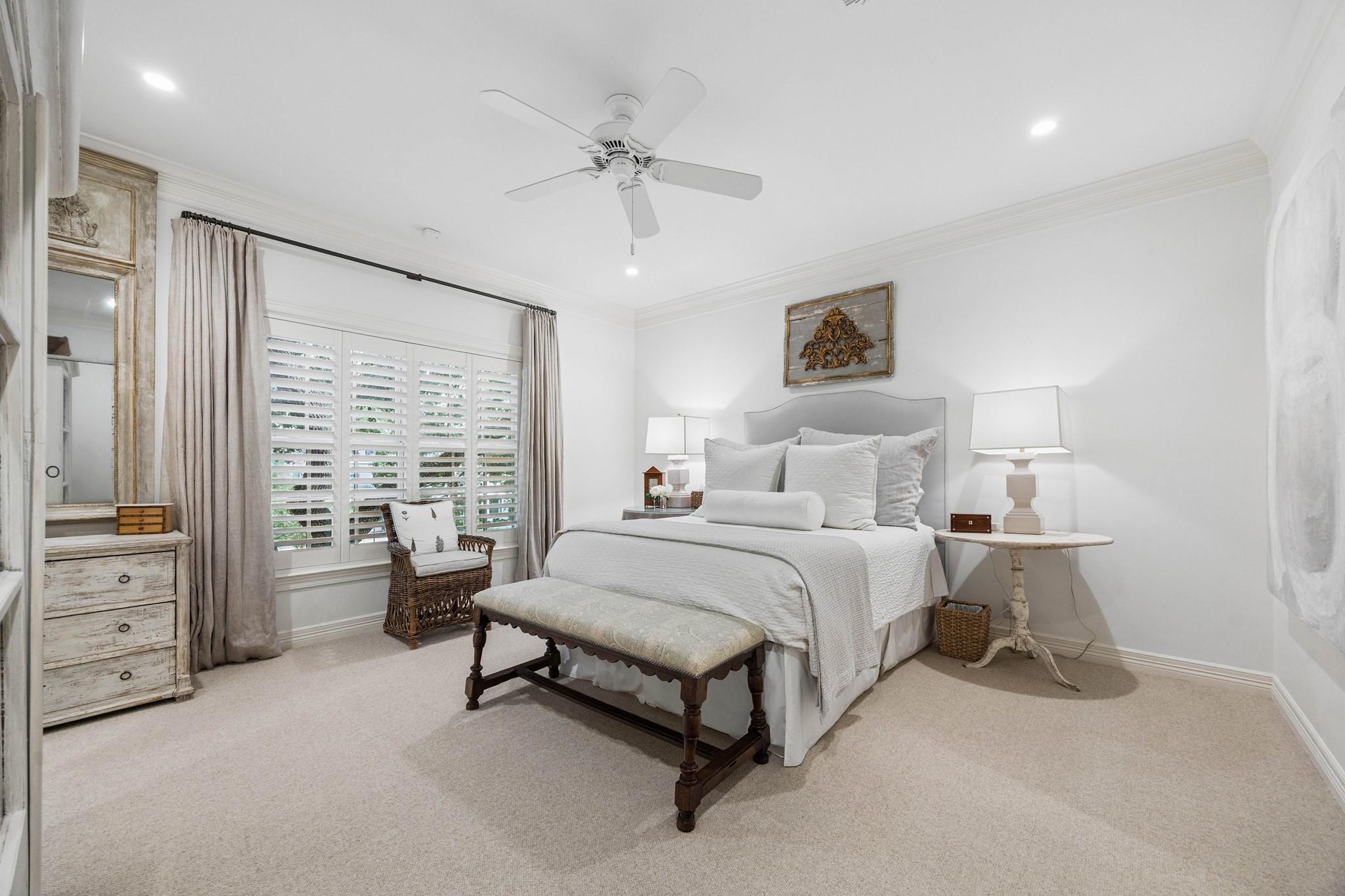3036 Locke Lane