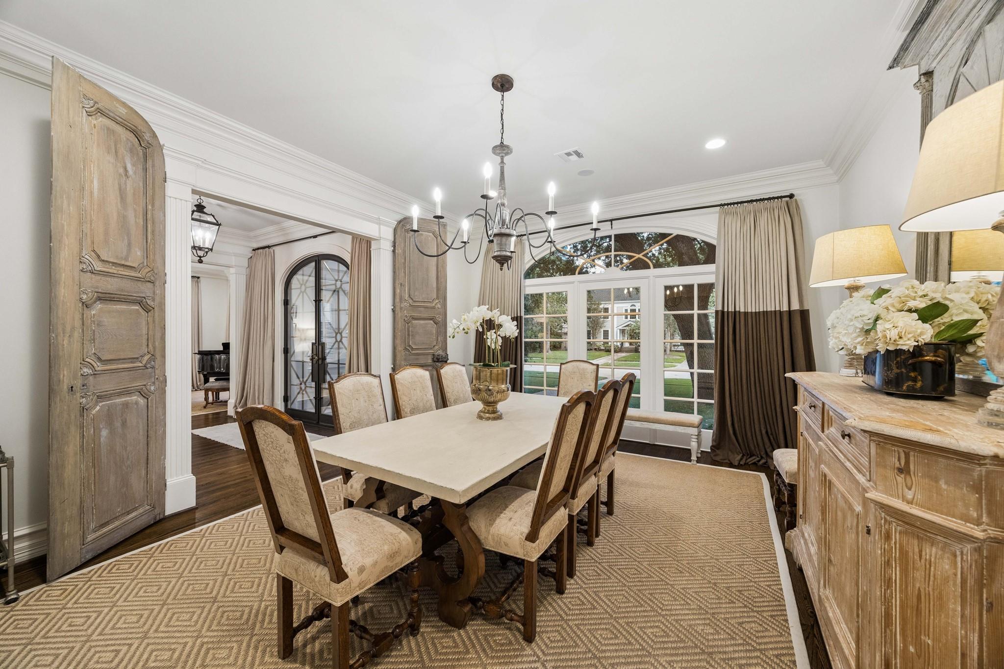 3036 Locke Lane