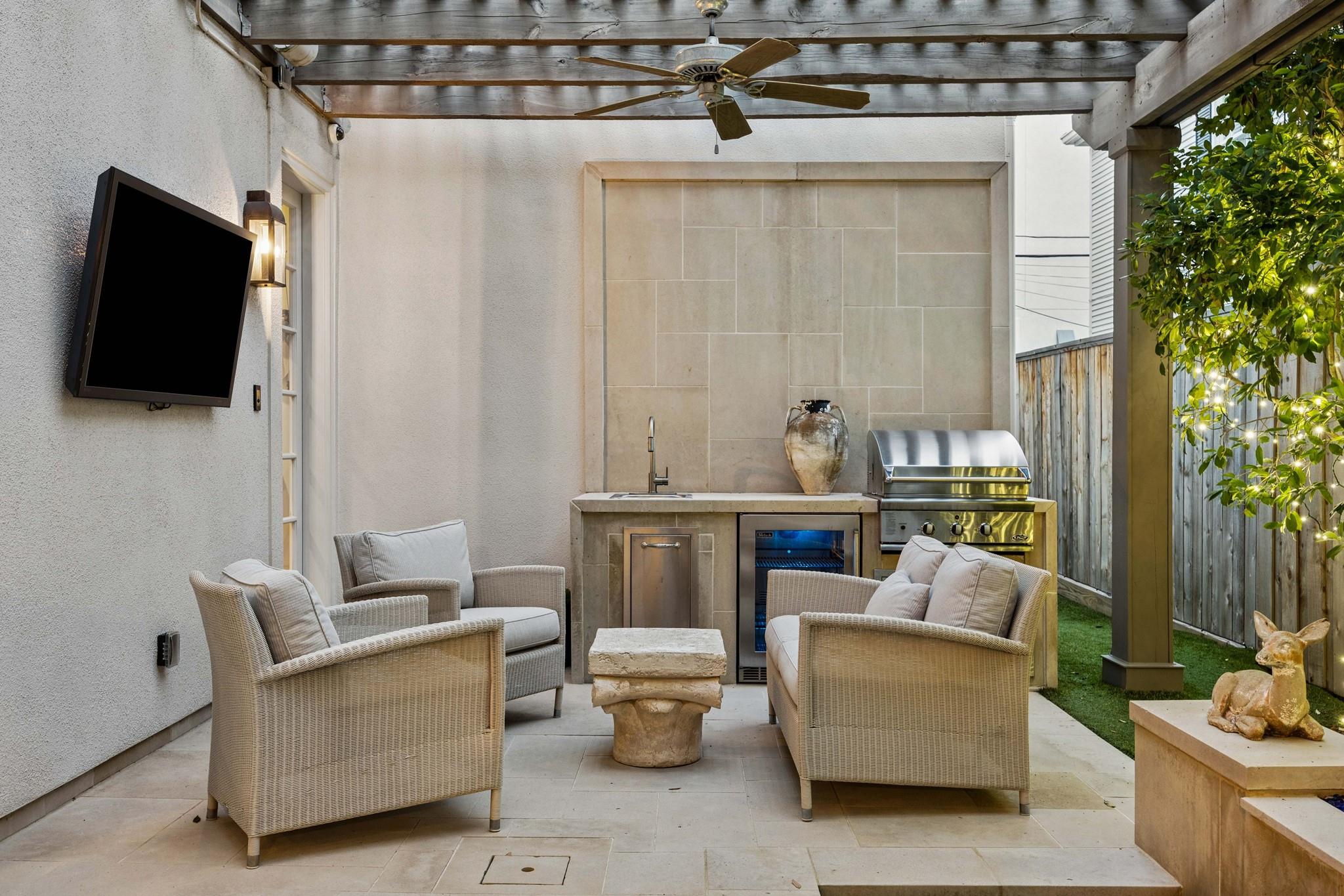 3036 Locke Lane