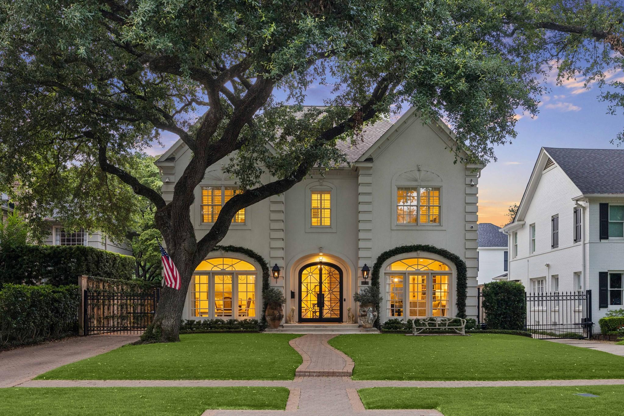 3036 Locke Lane