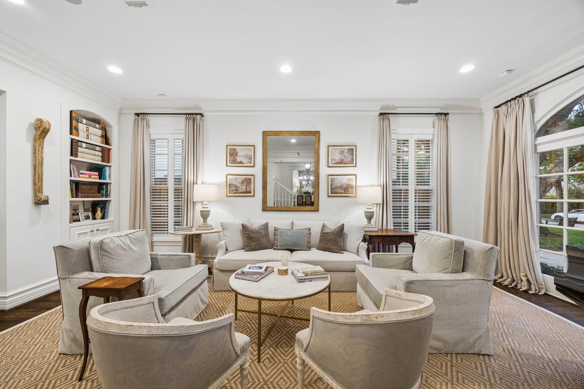 3036 Locke Lane