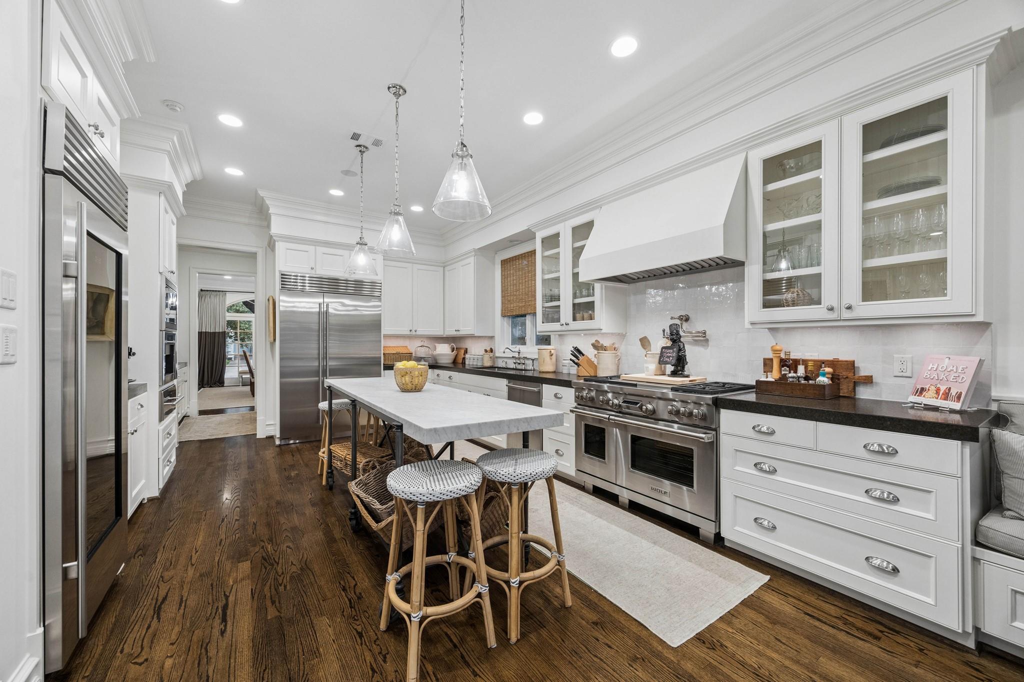 3036 Locke Lane
