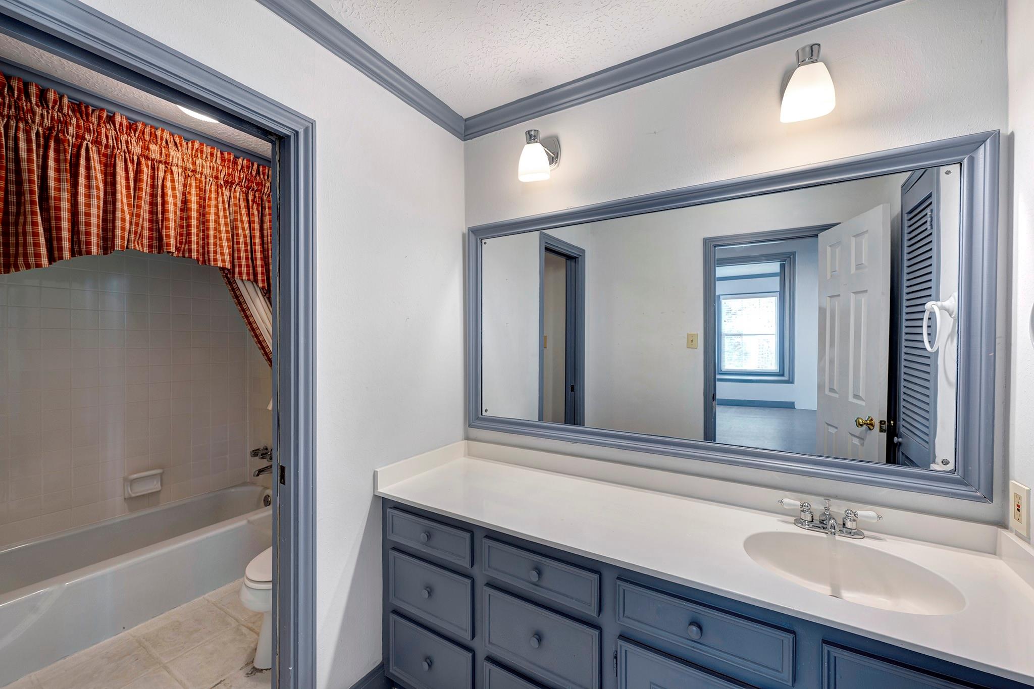 13106 Lookout Mountain Court