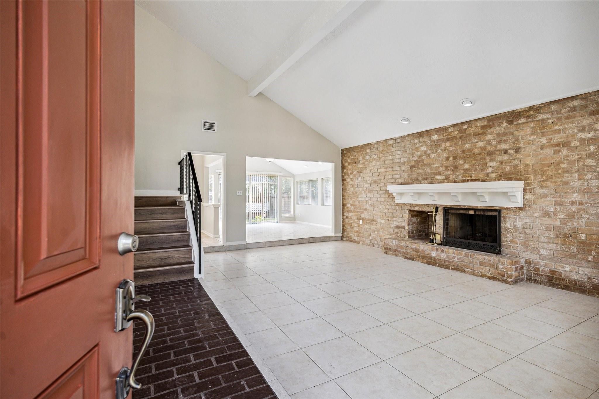 1903 Foxtail Place