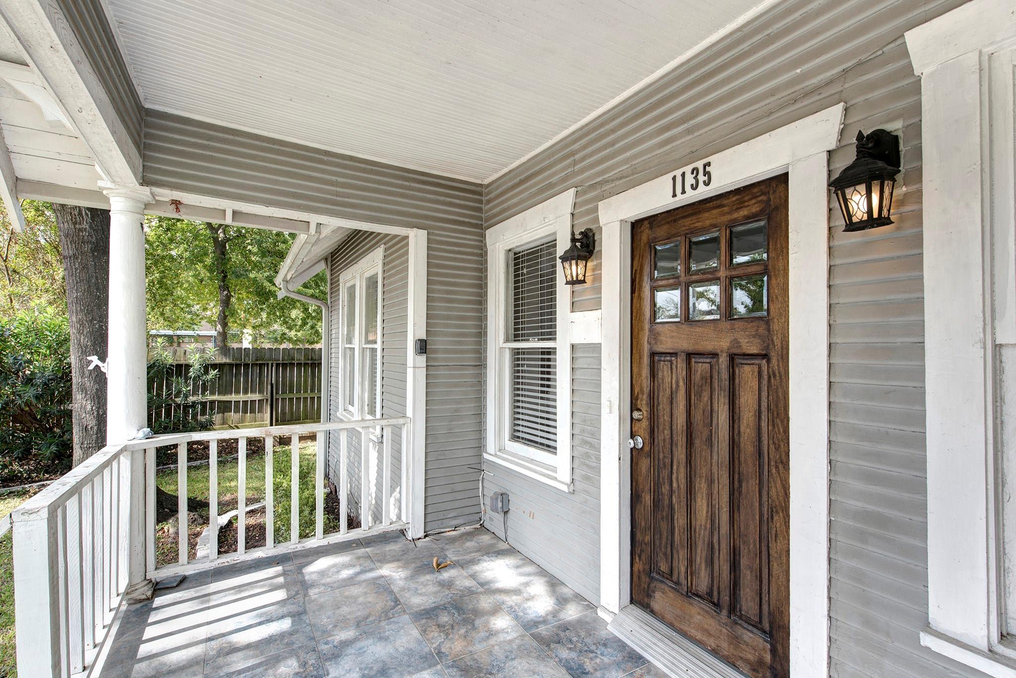 1135 Woodland Street