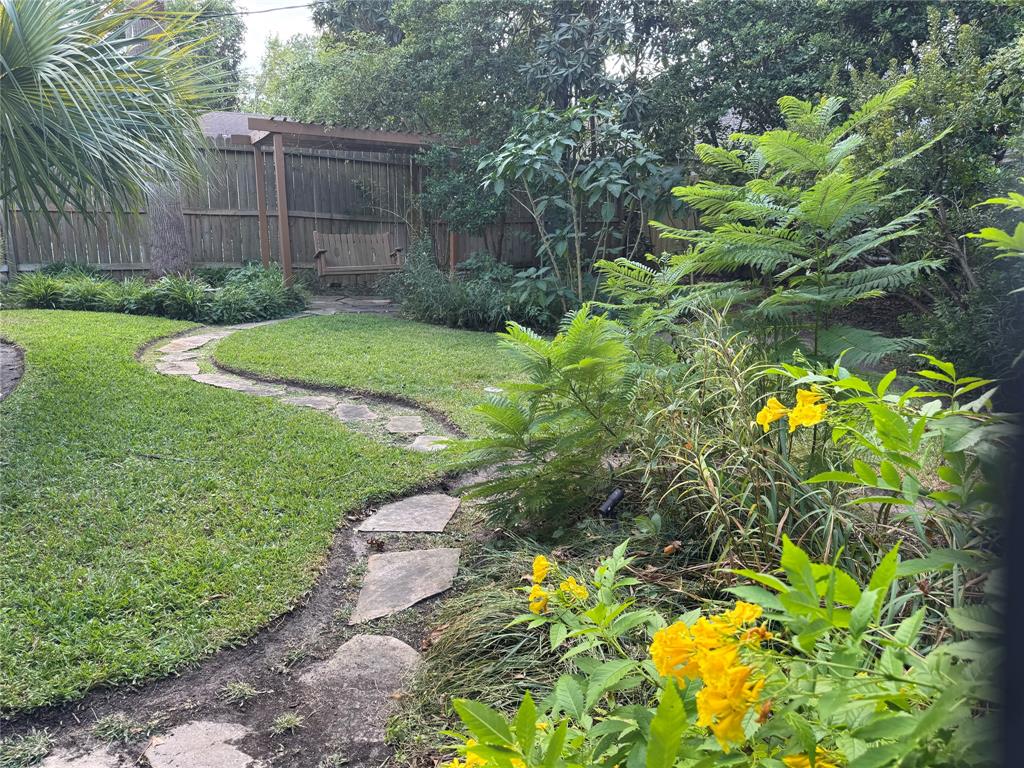 1313 Spring Oaks Circle