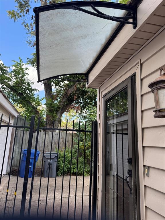 1313 Spring Oaks Circle
