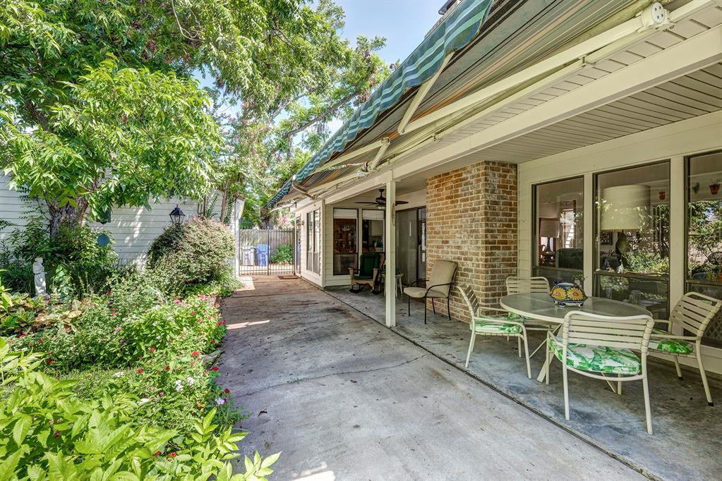 1313 Spring Oaks Circle