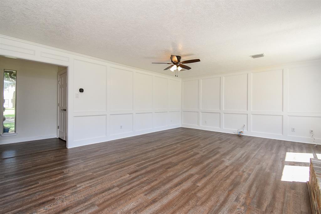 7638 Club Lake Drive