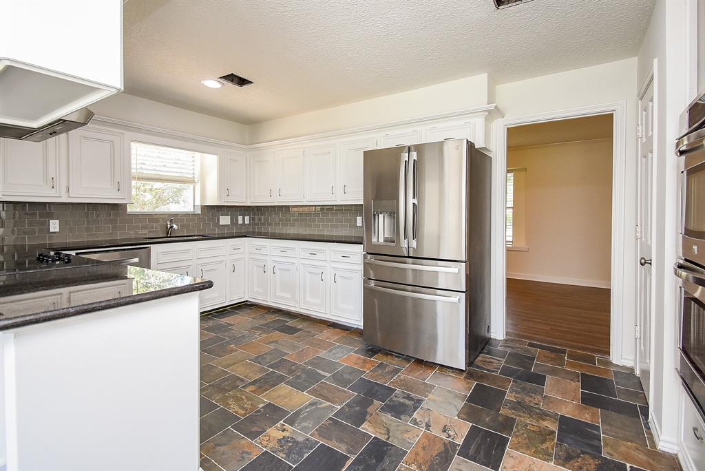 7638 Club Lake Drive