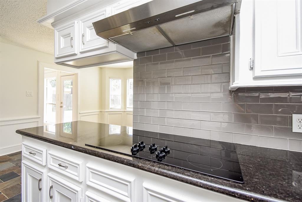 7638 Club Lake Drive