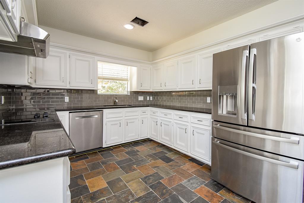 7638 Club Lake Drive