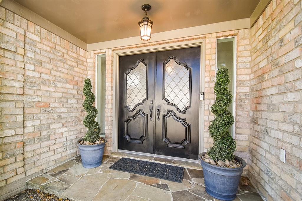 7638 Club Lake Drive