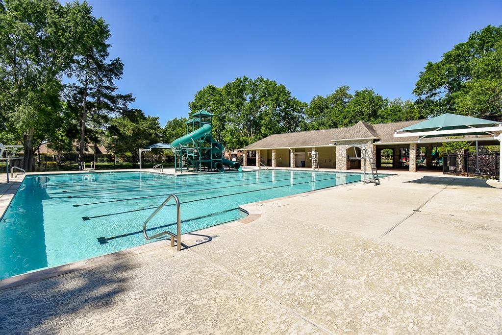 7638 Club Lake Drive