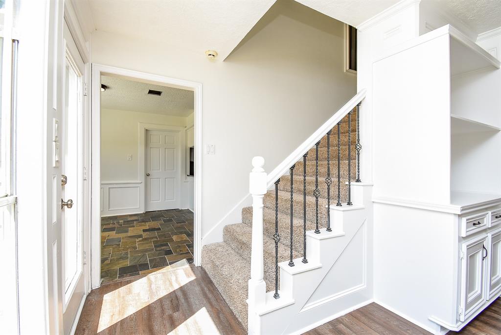 7638 Club Lake Drive