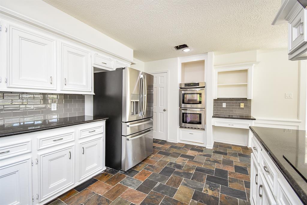 7638 Club Lake Drive