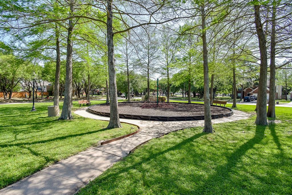 7638 Club Lake Drive