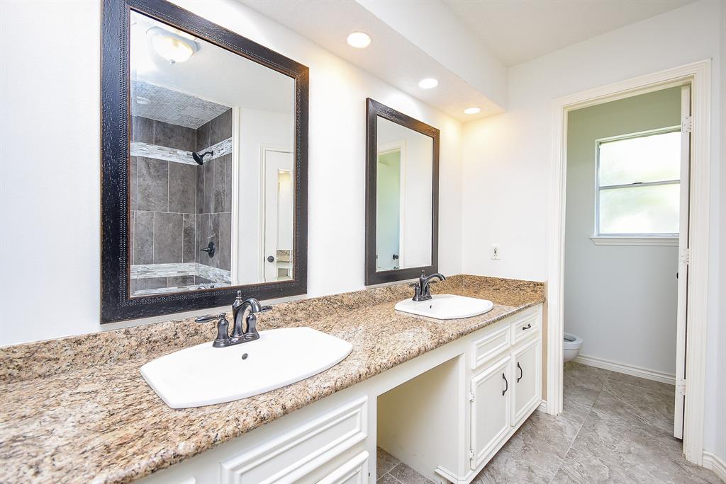 7638 Club Lake Drive