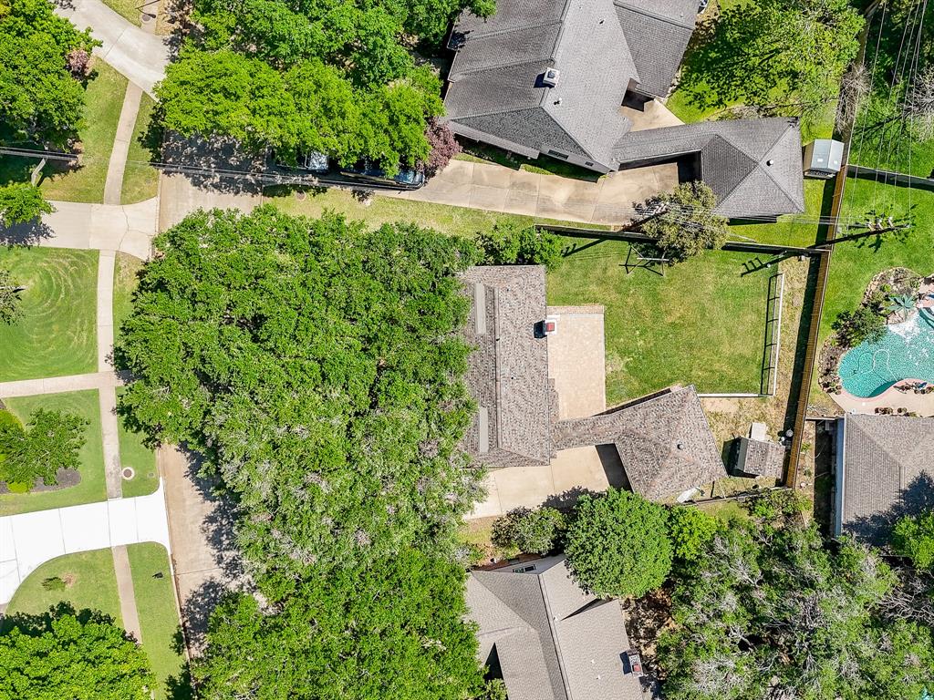 7638 Club Lake Drive