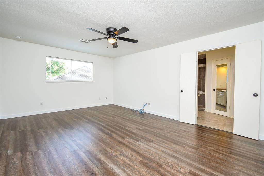 7638 Club Lake Drive