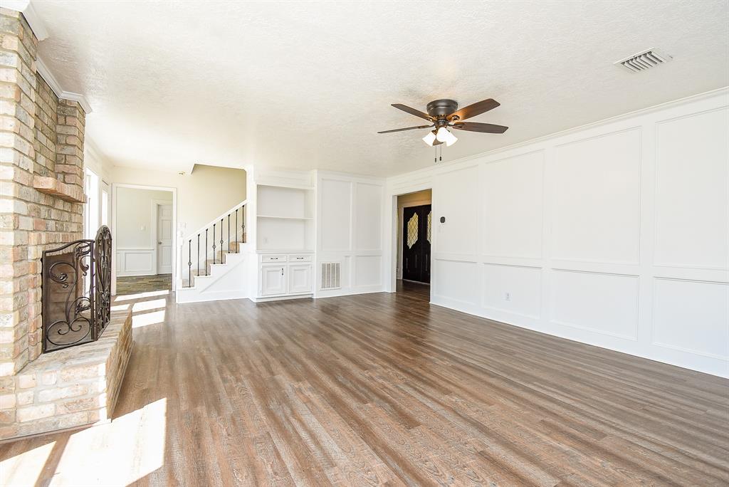 7638 Club Lake Drive