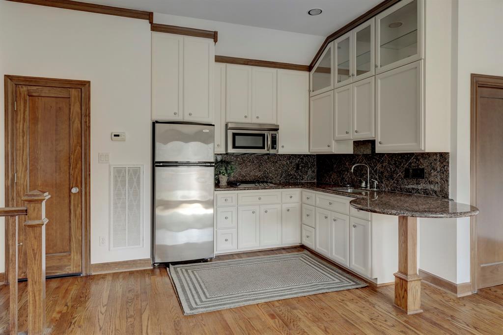 2724 Barbara Lane