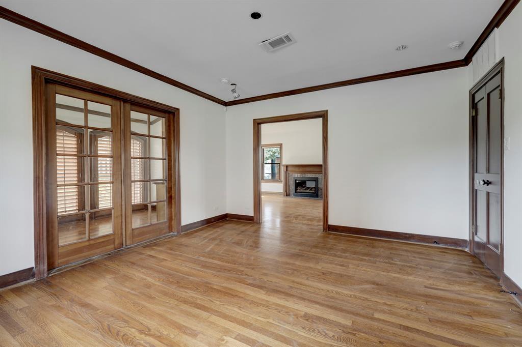 2724 Barbara Lane