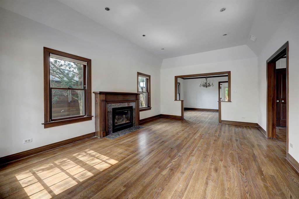 2724 Barbara Lane