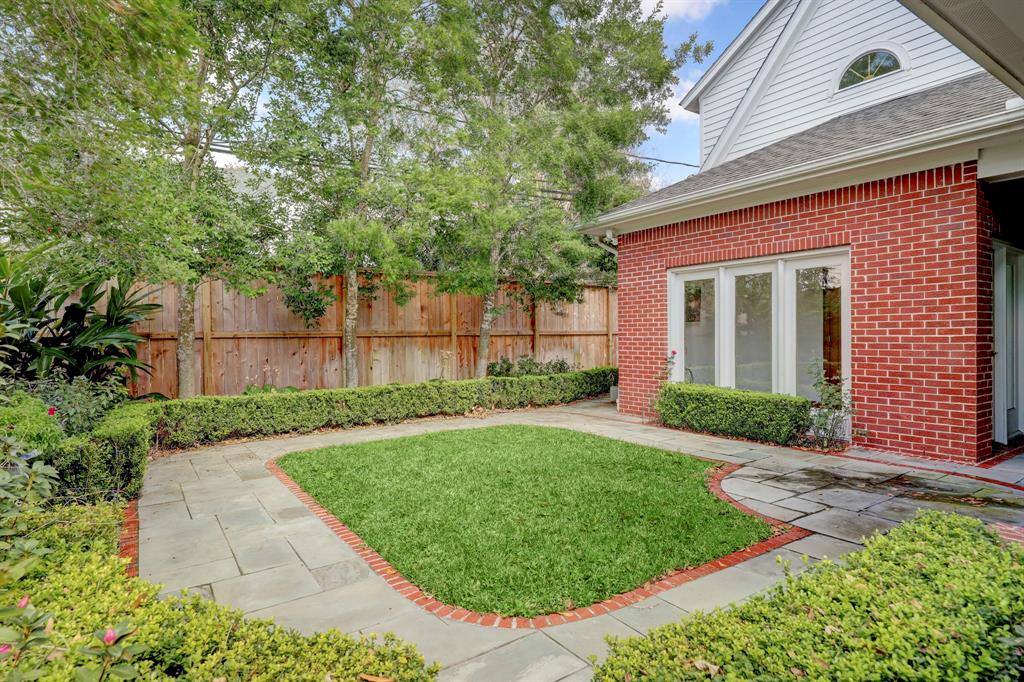 2724 Barbara Lane