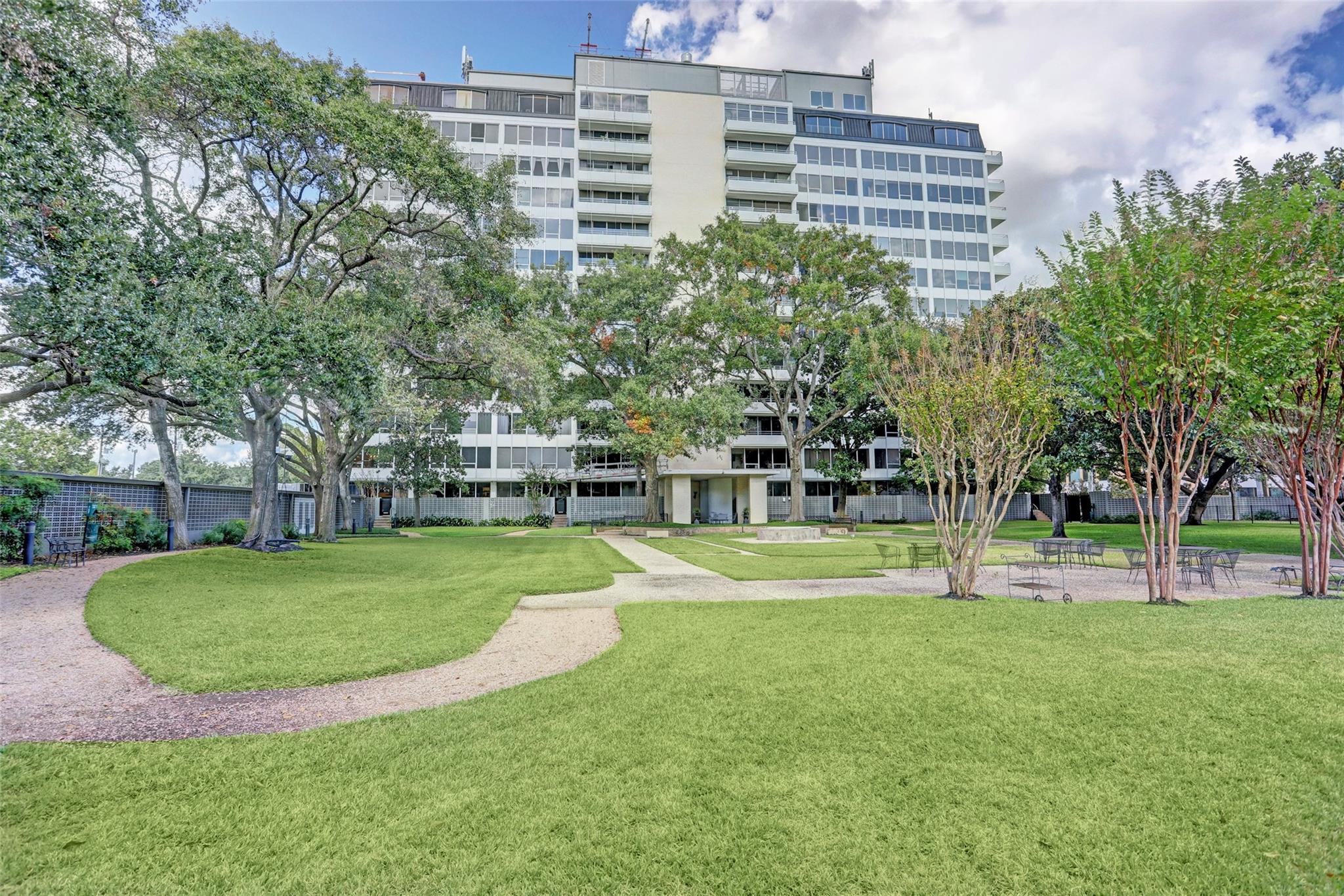 2701 Westheimer Road # 10F
