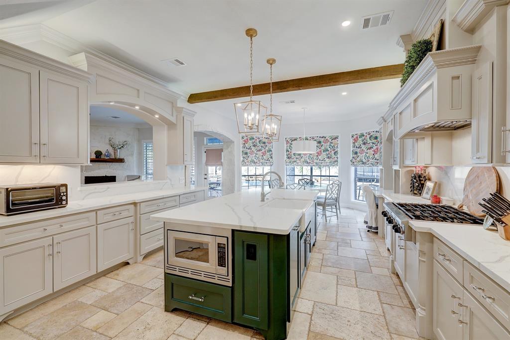 2903 Autumn Lake Drive