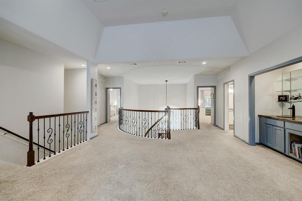 2903 Autumn Lake Drive