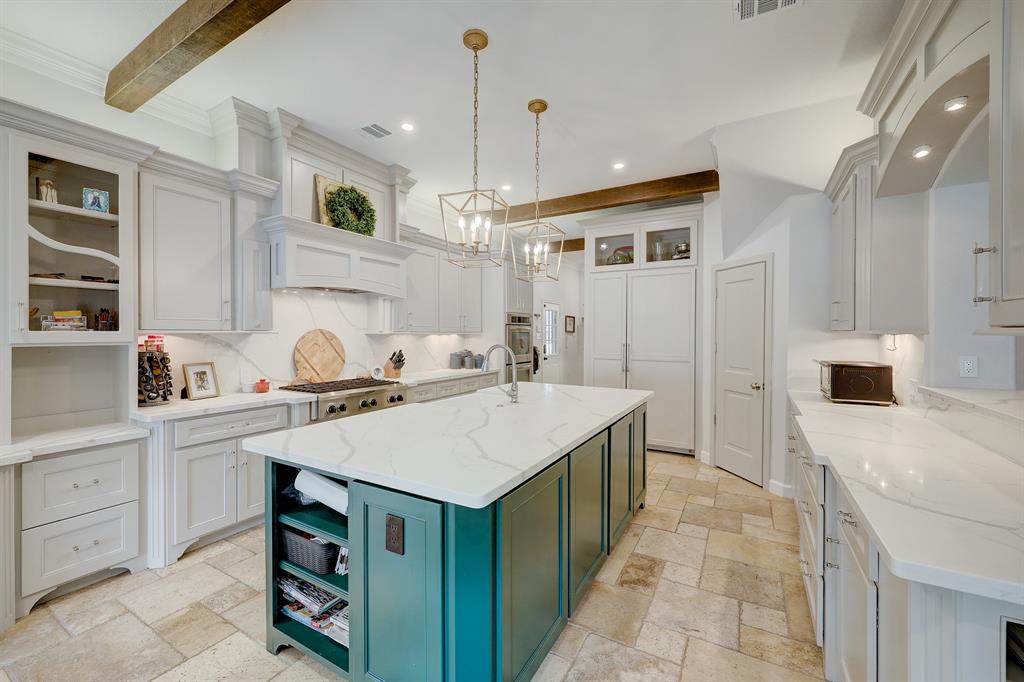 2903 Autumn Lake Drive