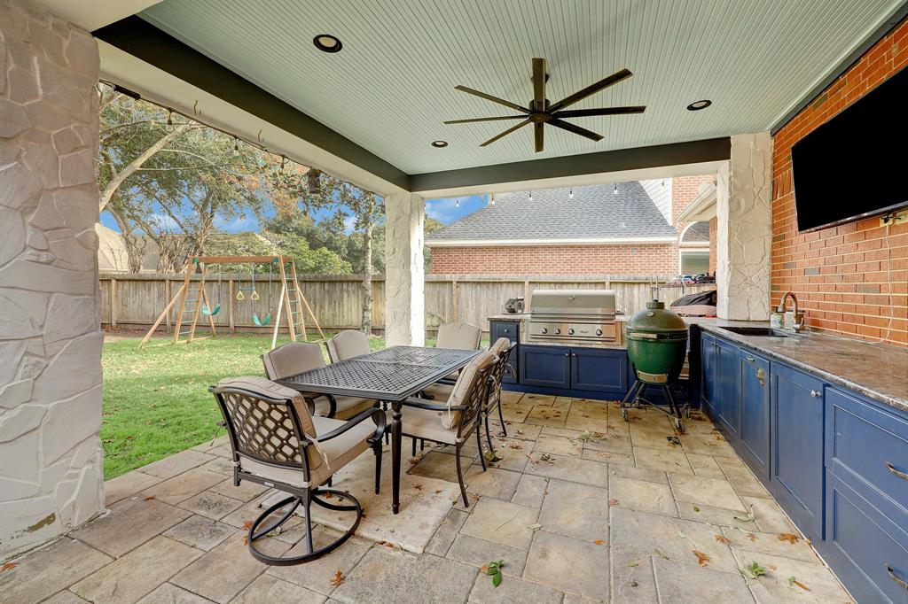 2903 Autumn Lake Drive