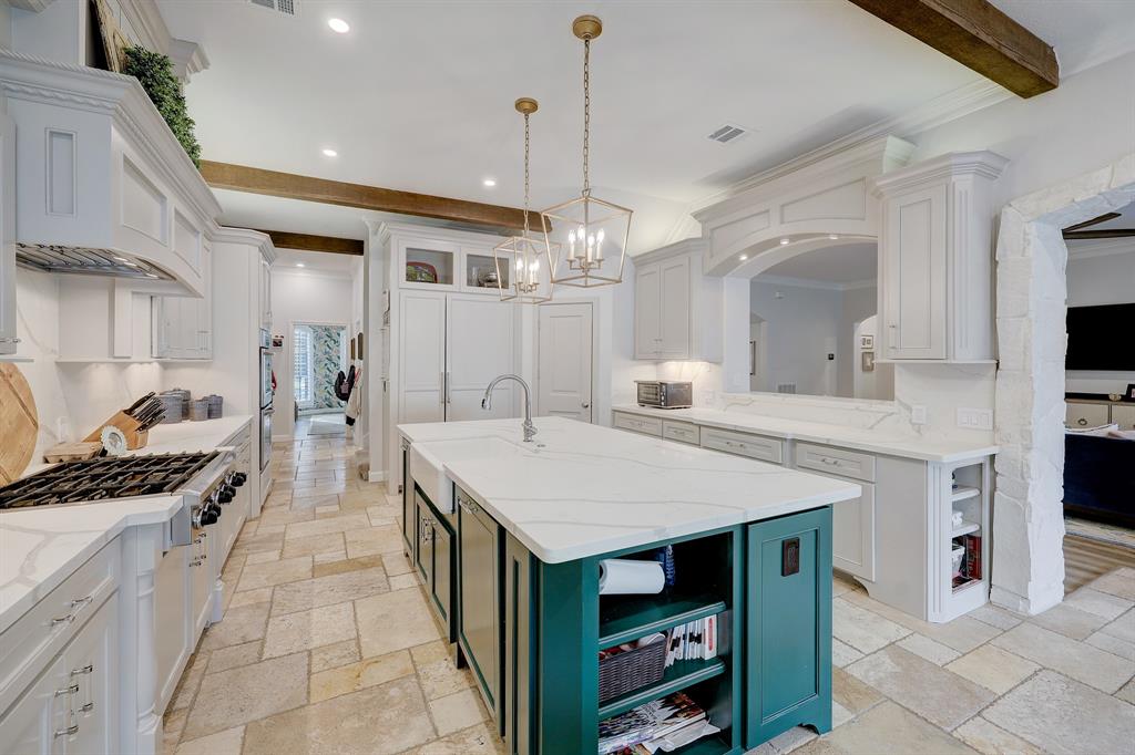 2903 Autumn Lake Drive