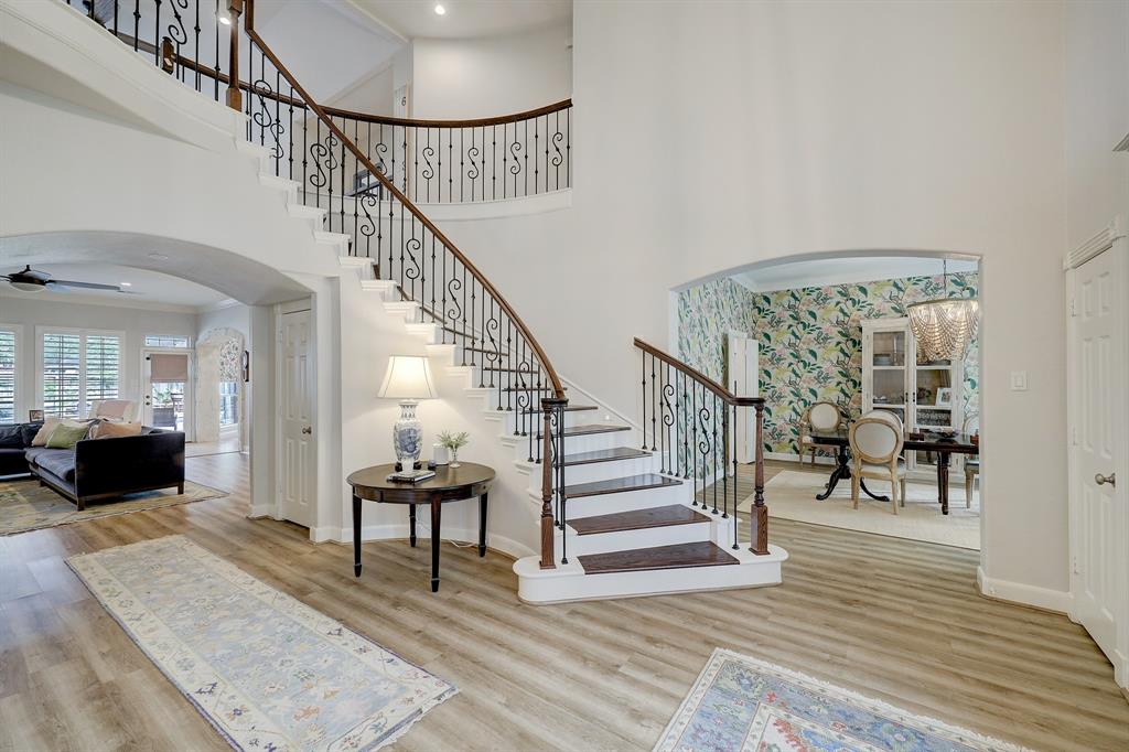 2903 Autumn Lake Drive