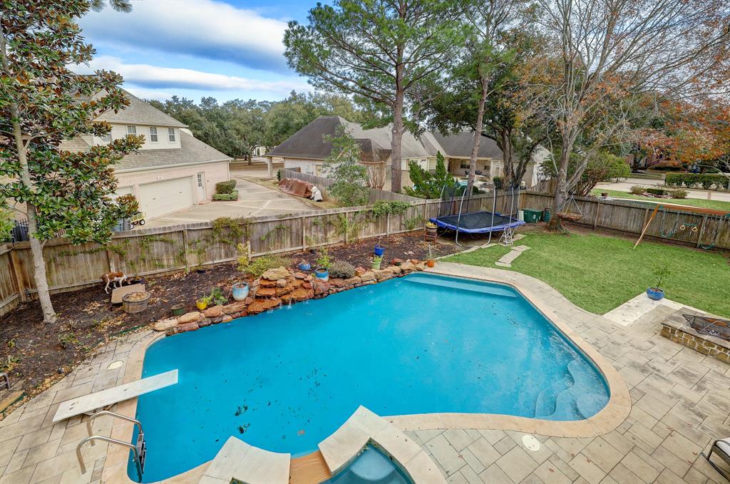2903 Autumn Lake Drive