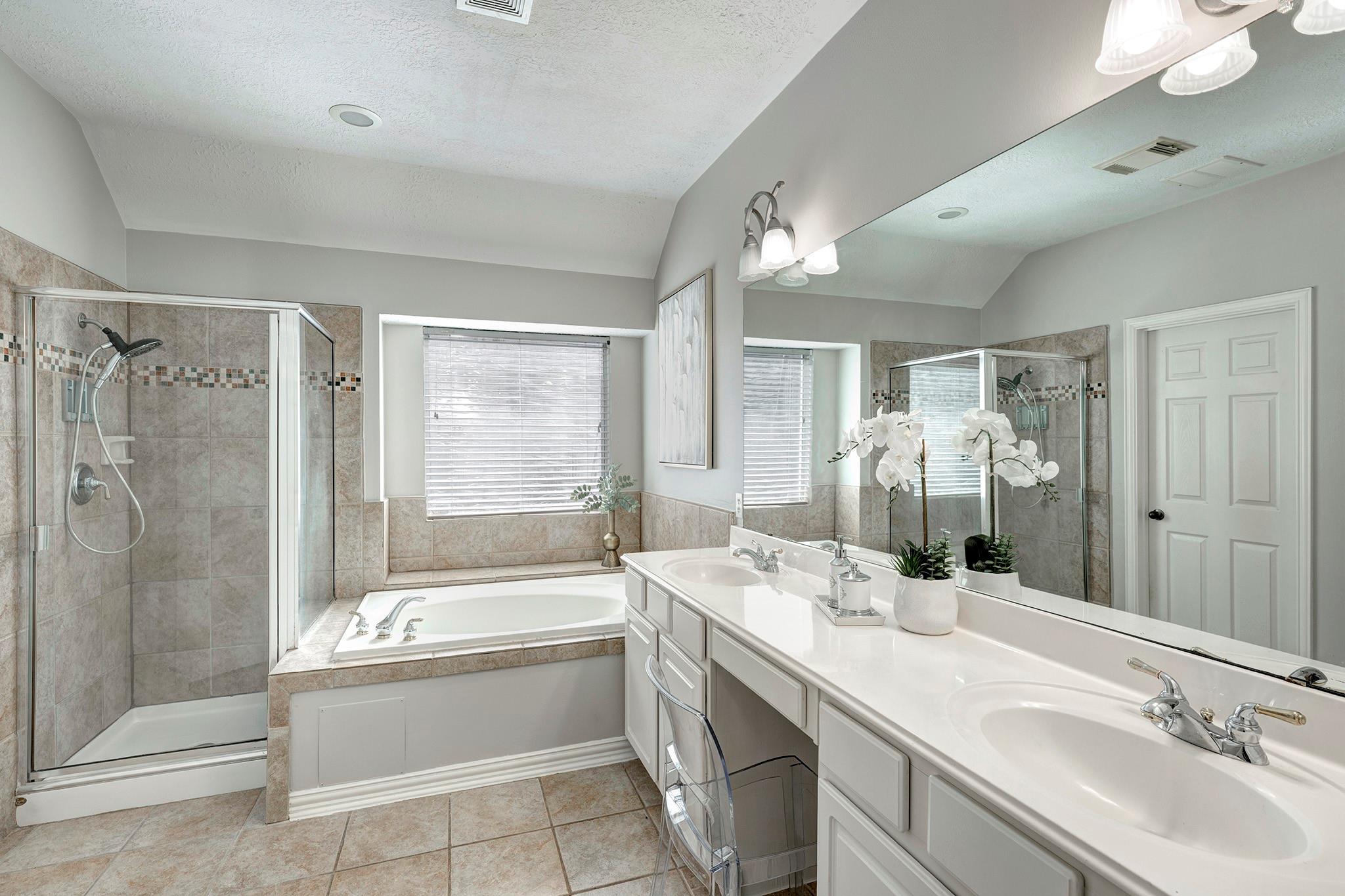 1299 Ocean Manor Lane