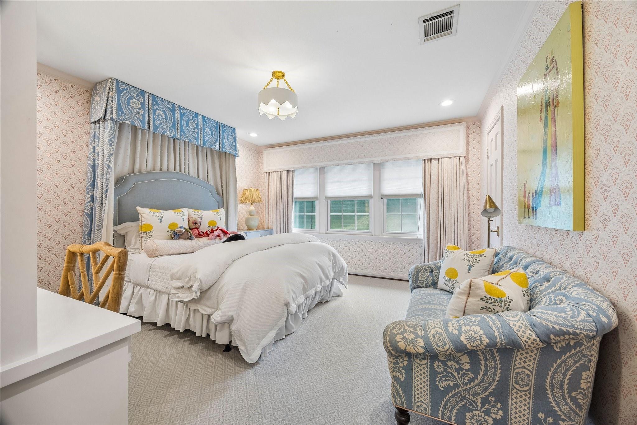 3842 Meadow Lake Lane