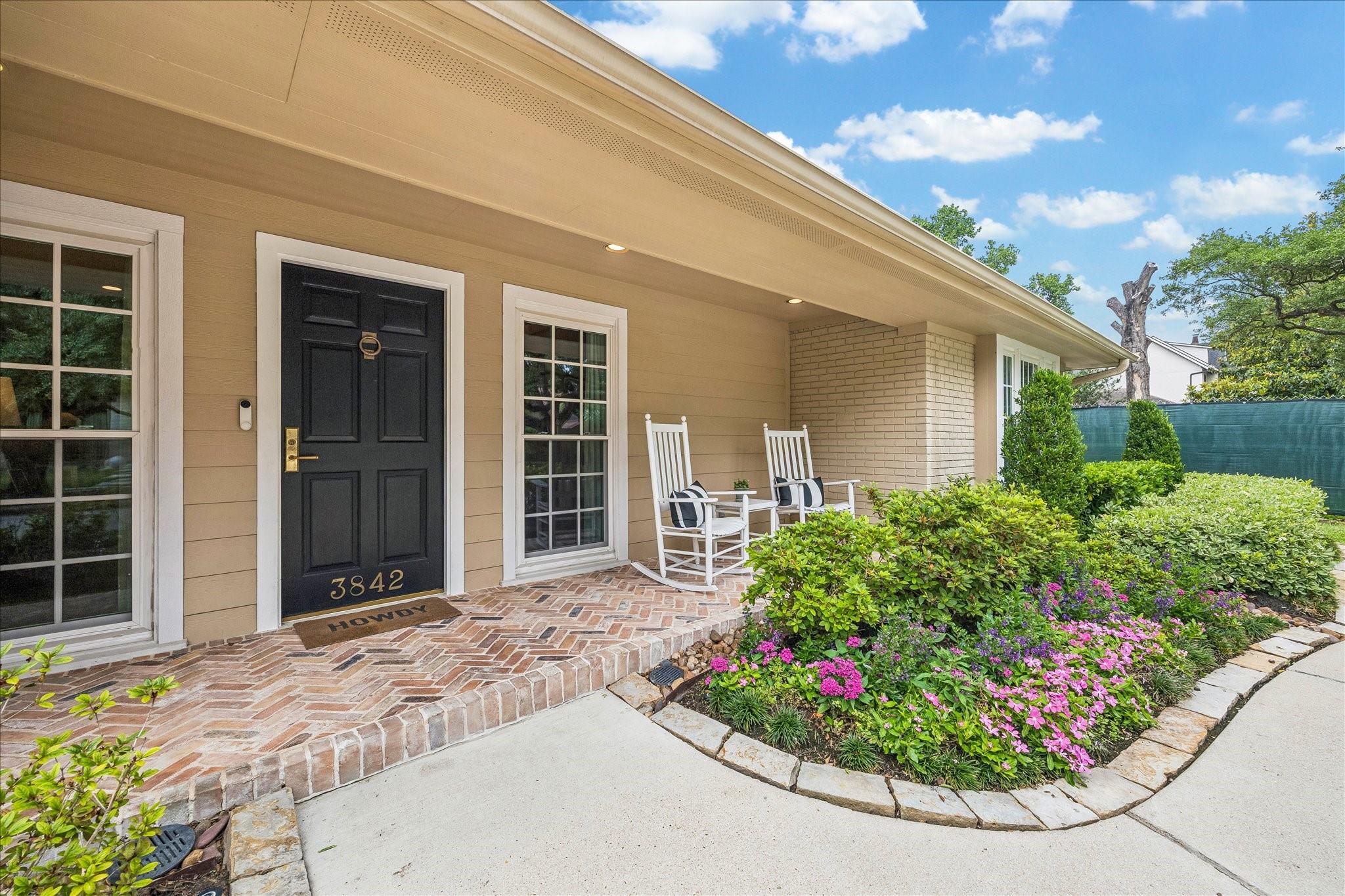 3842 Meadow Lake Lane