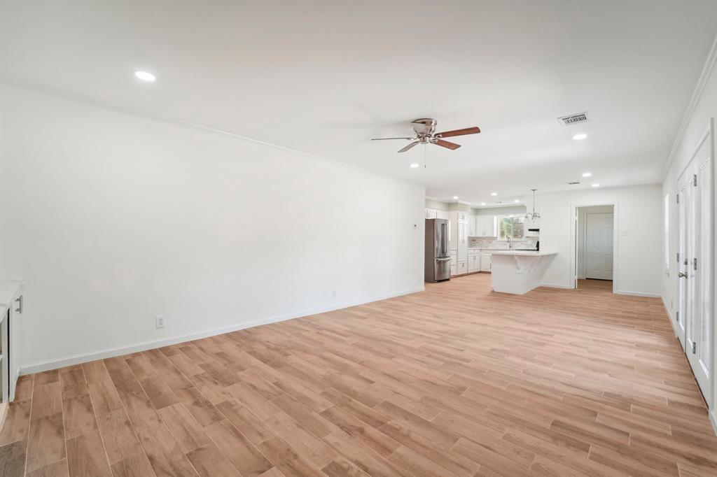 5406 Rutherglenn Drive