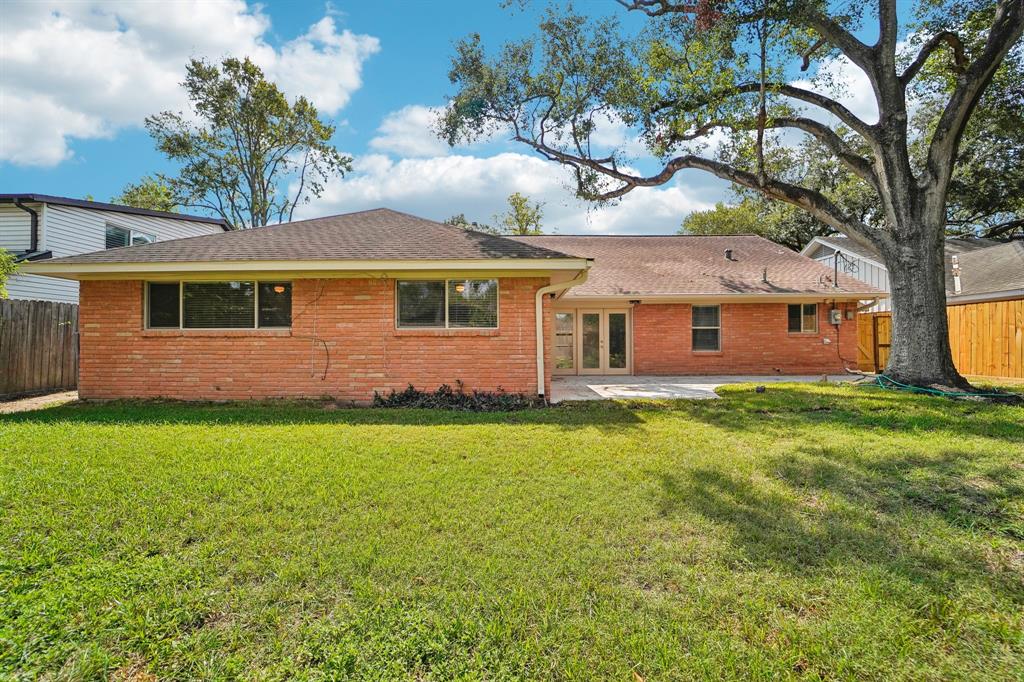 5406 Rutherglenn Drive