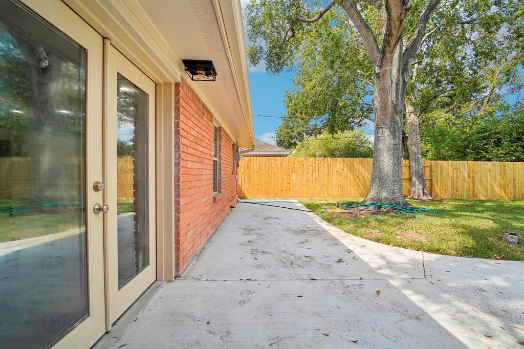 5406 Rutherglenn Drive