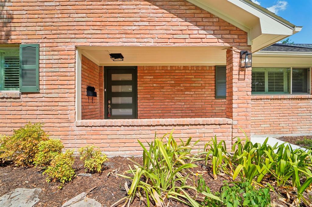 5406 Rutherglenn Drive