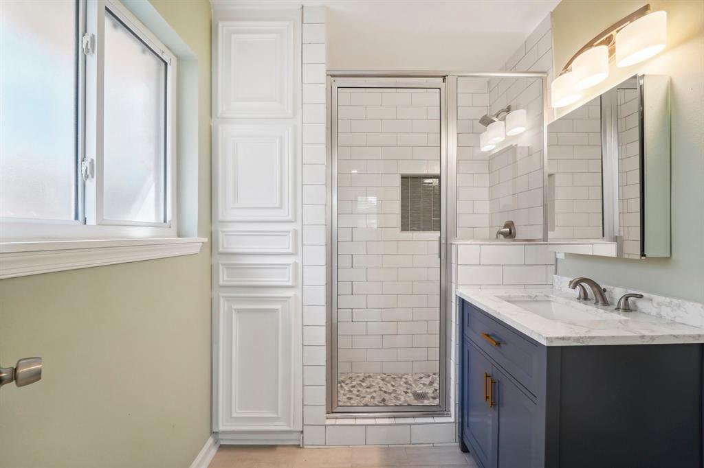 5406 Rutherglenn Drive