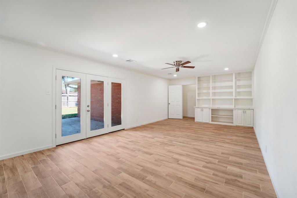 5406 Rutherglenn Drive