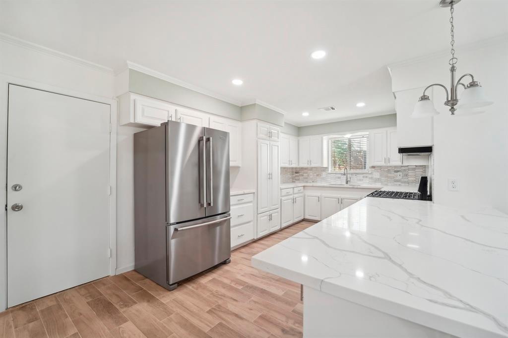 5406 Rutherglenn Drive